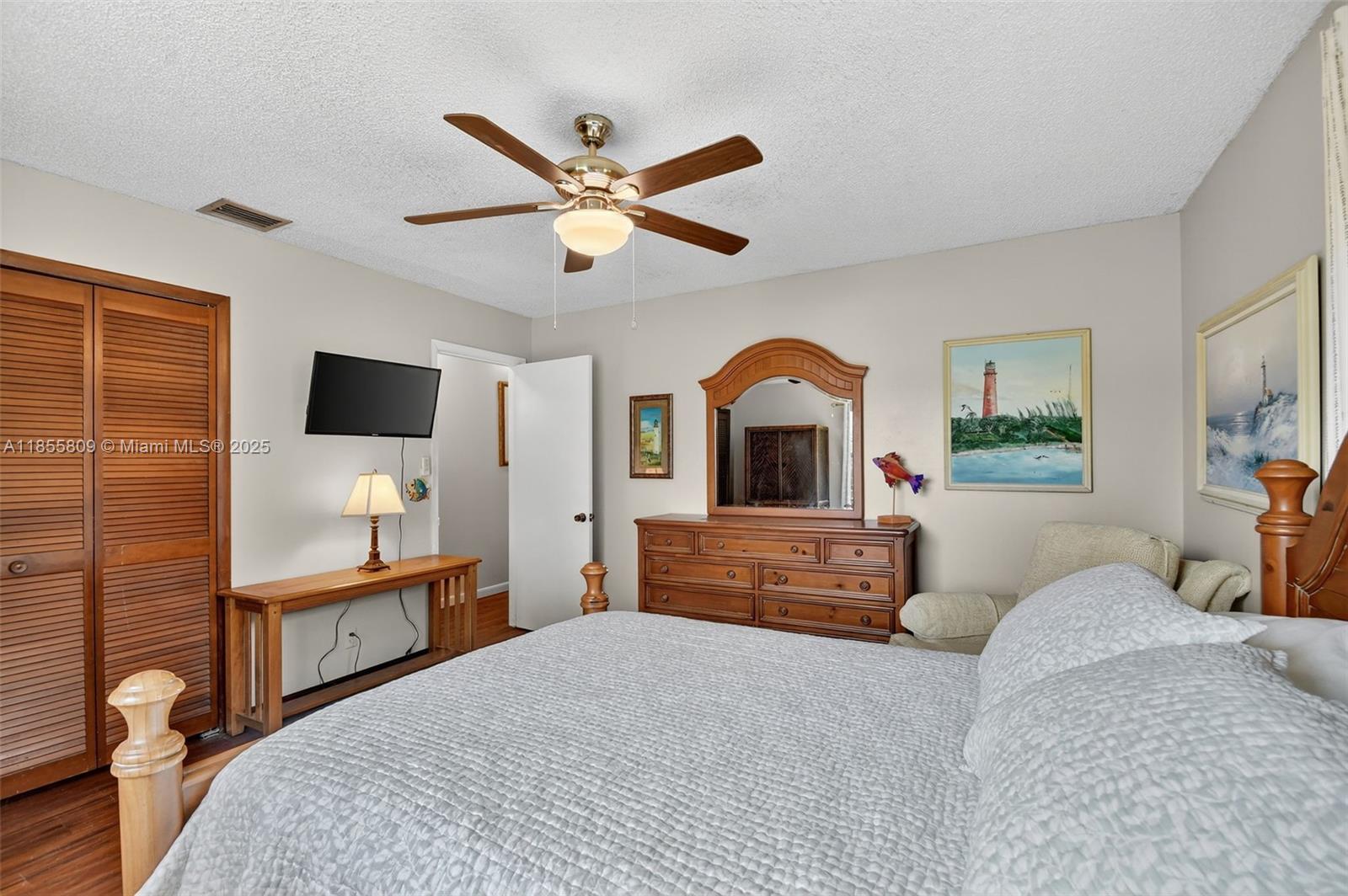 9435 El Paso Dr Lake Worth, FL 33467