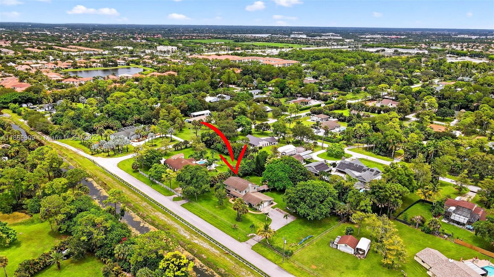 9435 El Paso Dr Lake Worth, FL 33467