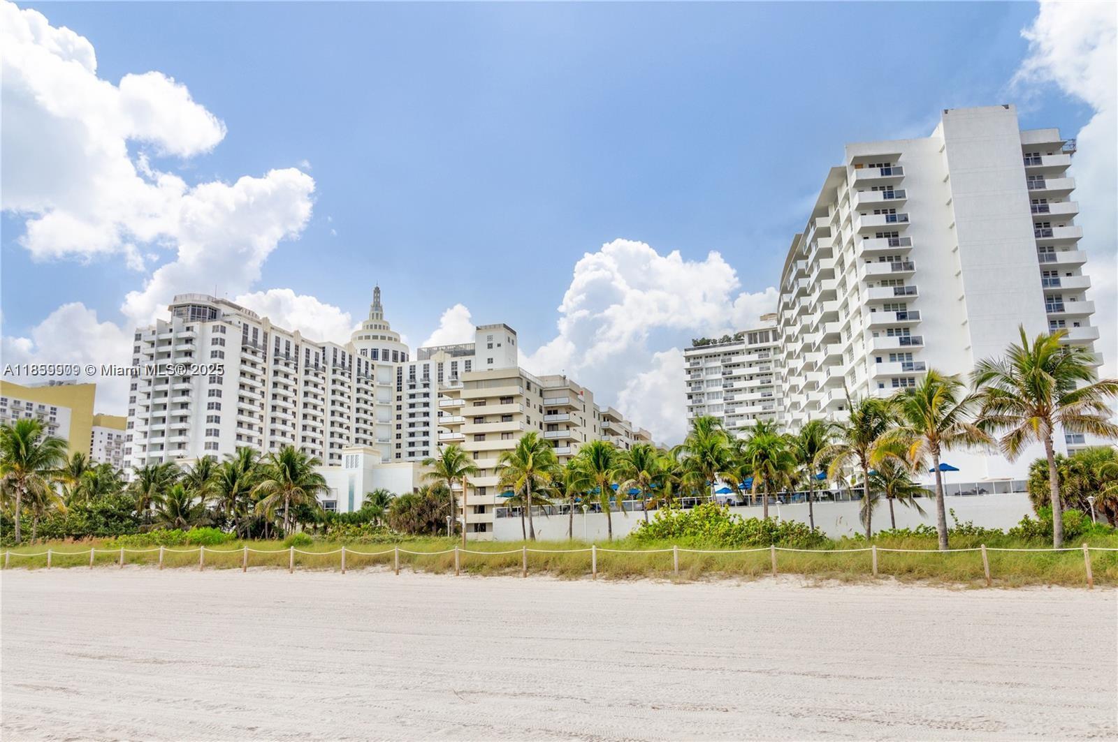 1621 Collins Ave #404