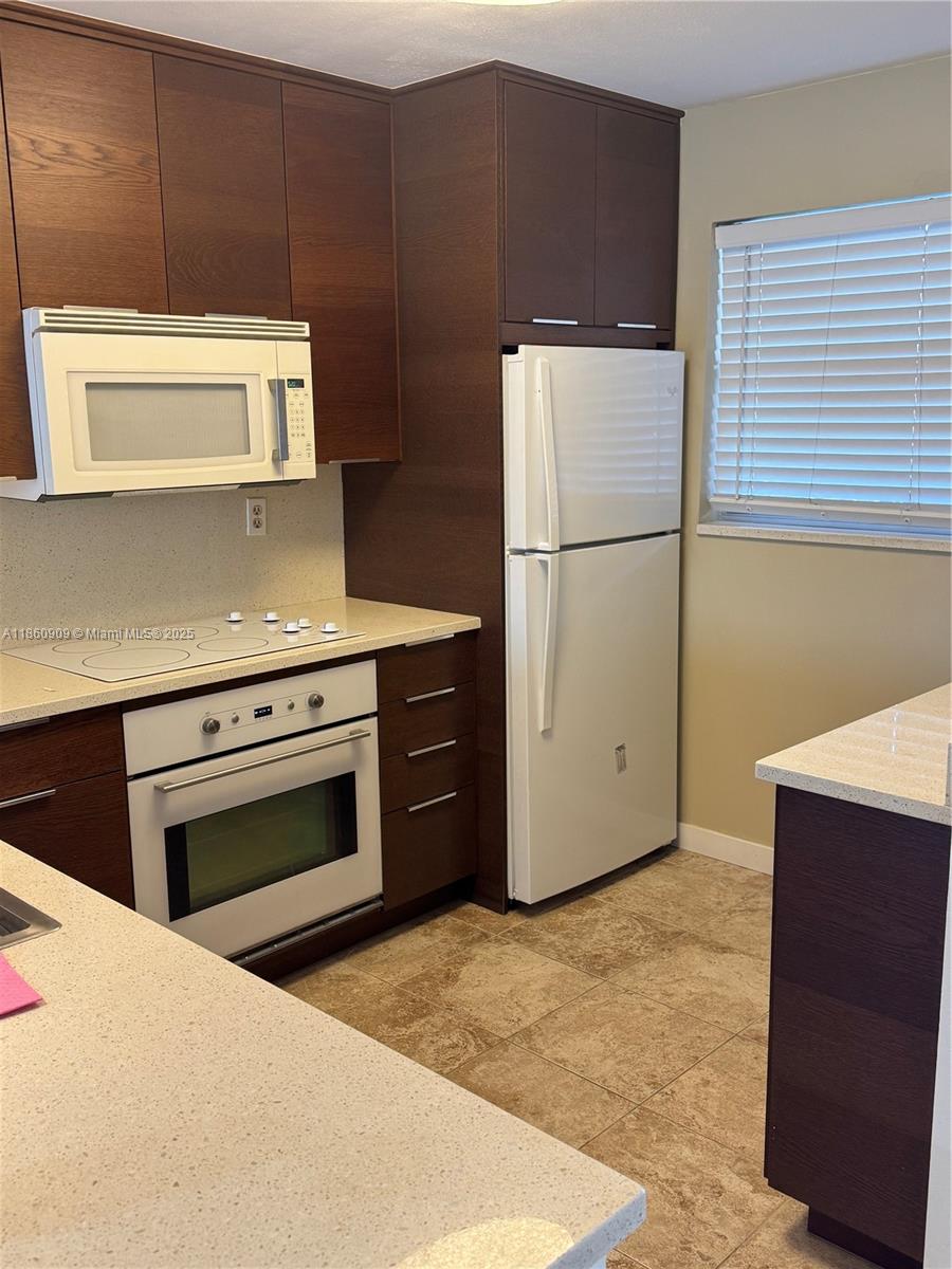 1811 Sabal Palm Dr #403
