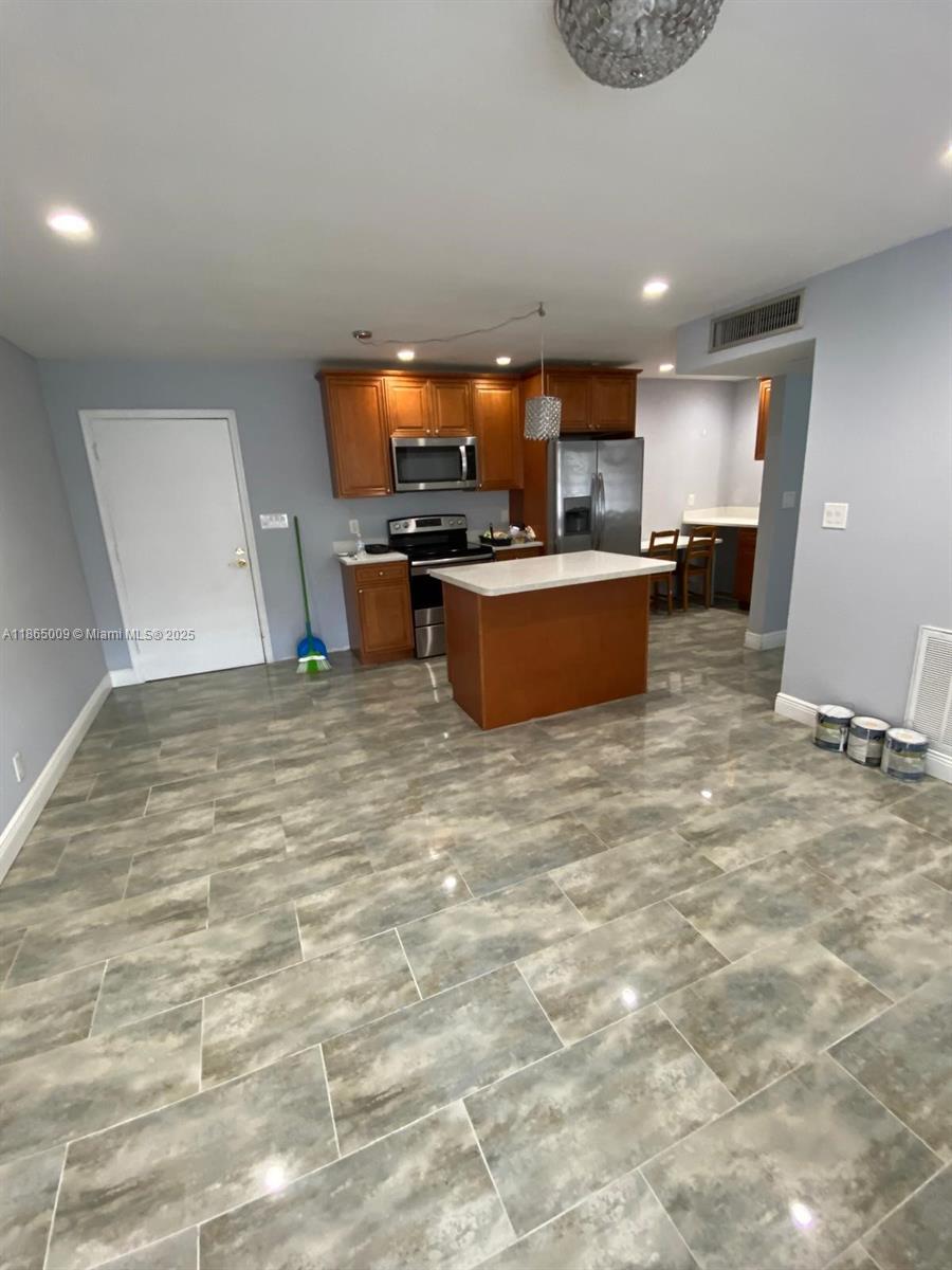 3550 NW 8th Ave #603