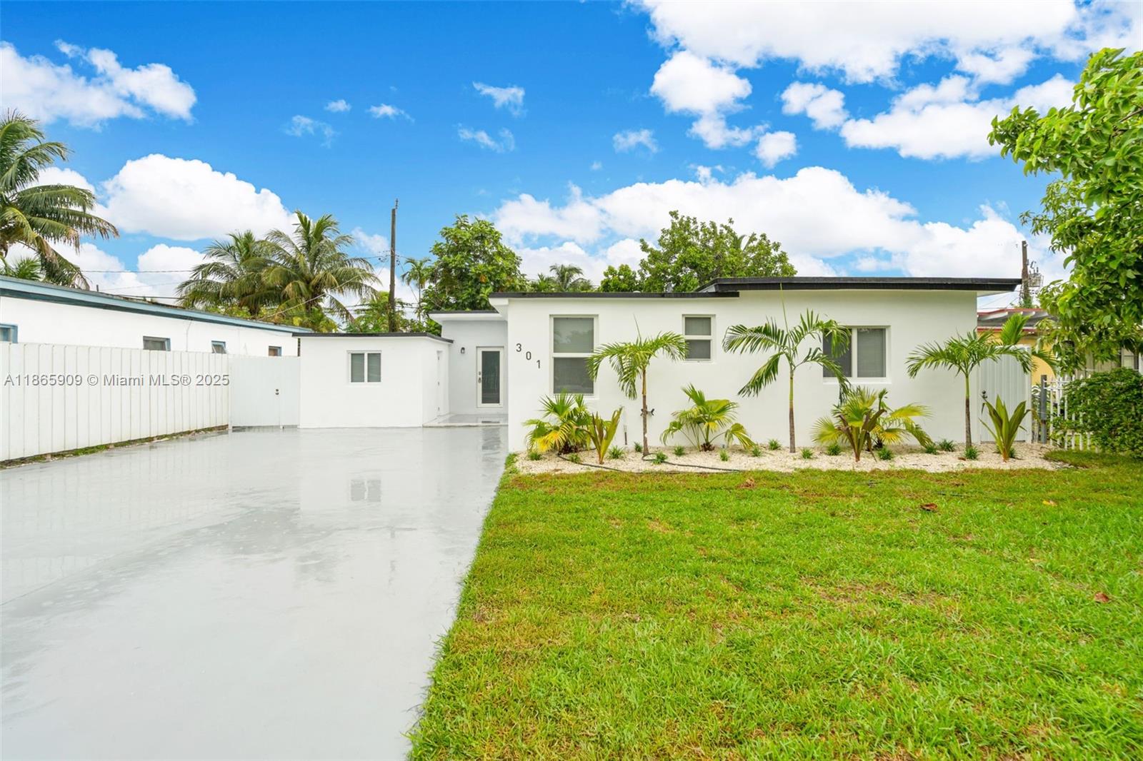 301 NW 108th St