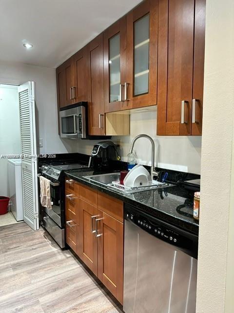 230 Lakeview Dr #109