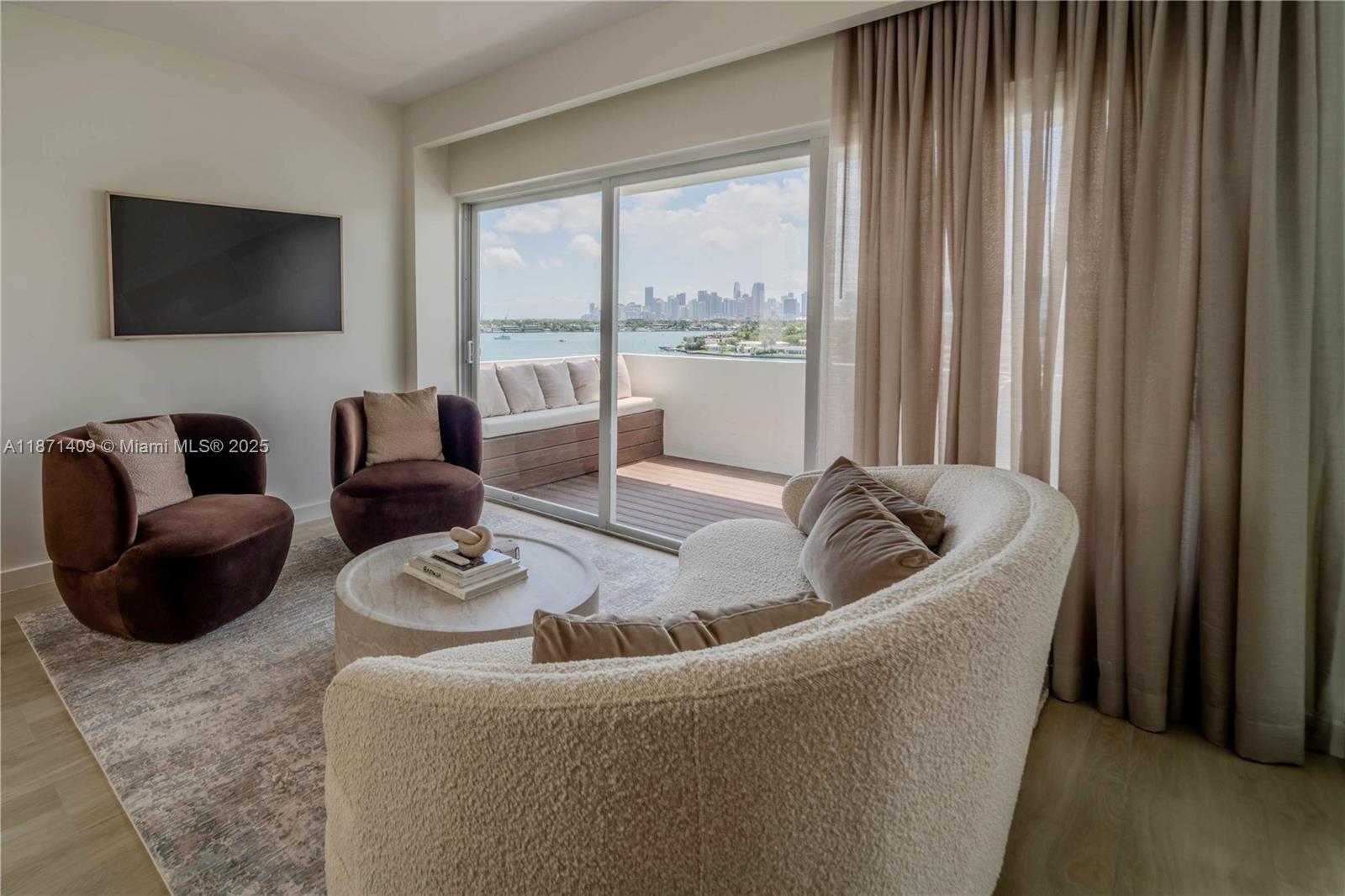 3 Island Ave #09I Miami Beach, FL 33139