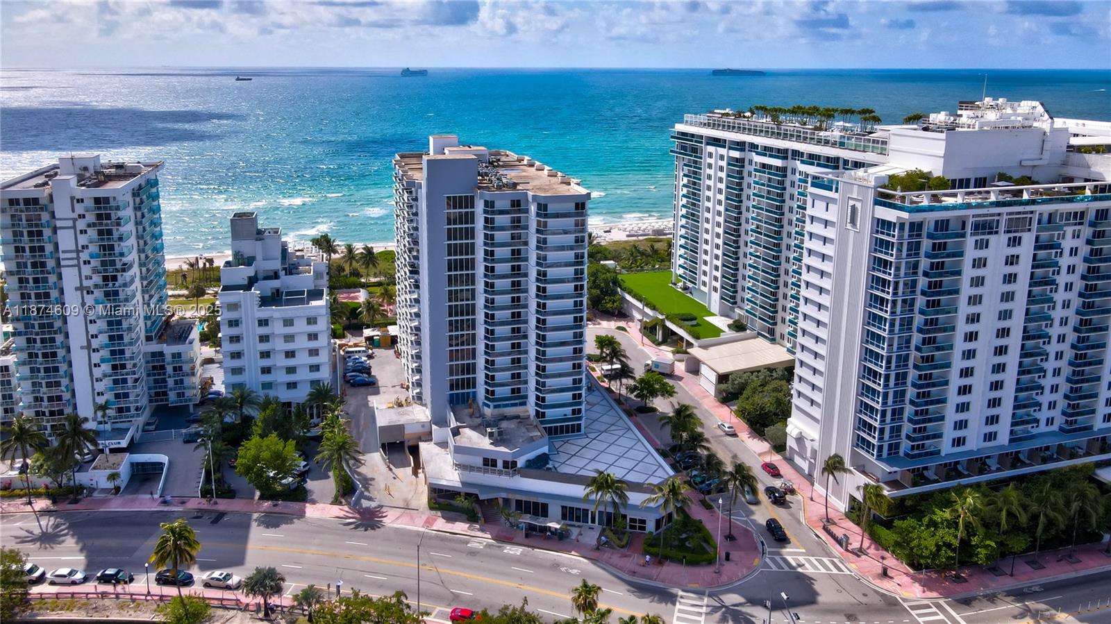 2401 Collins Ave #1005