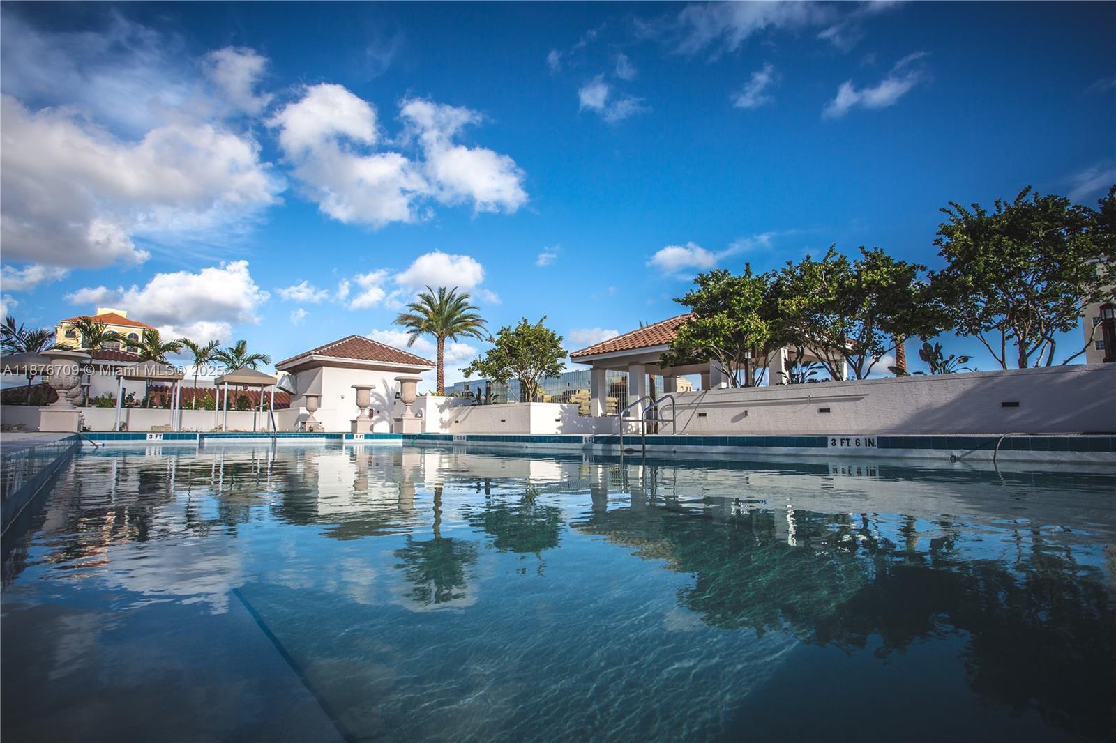 2000 Salzedo St #418