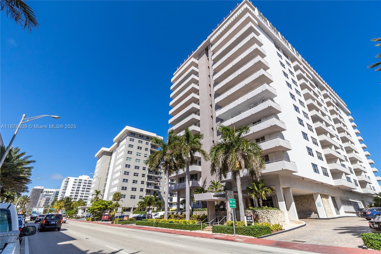 9225 Collins Ave #612
