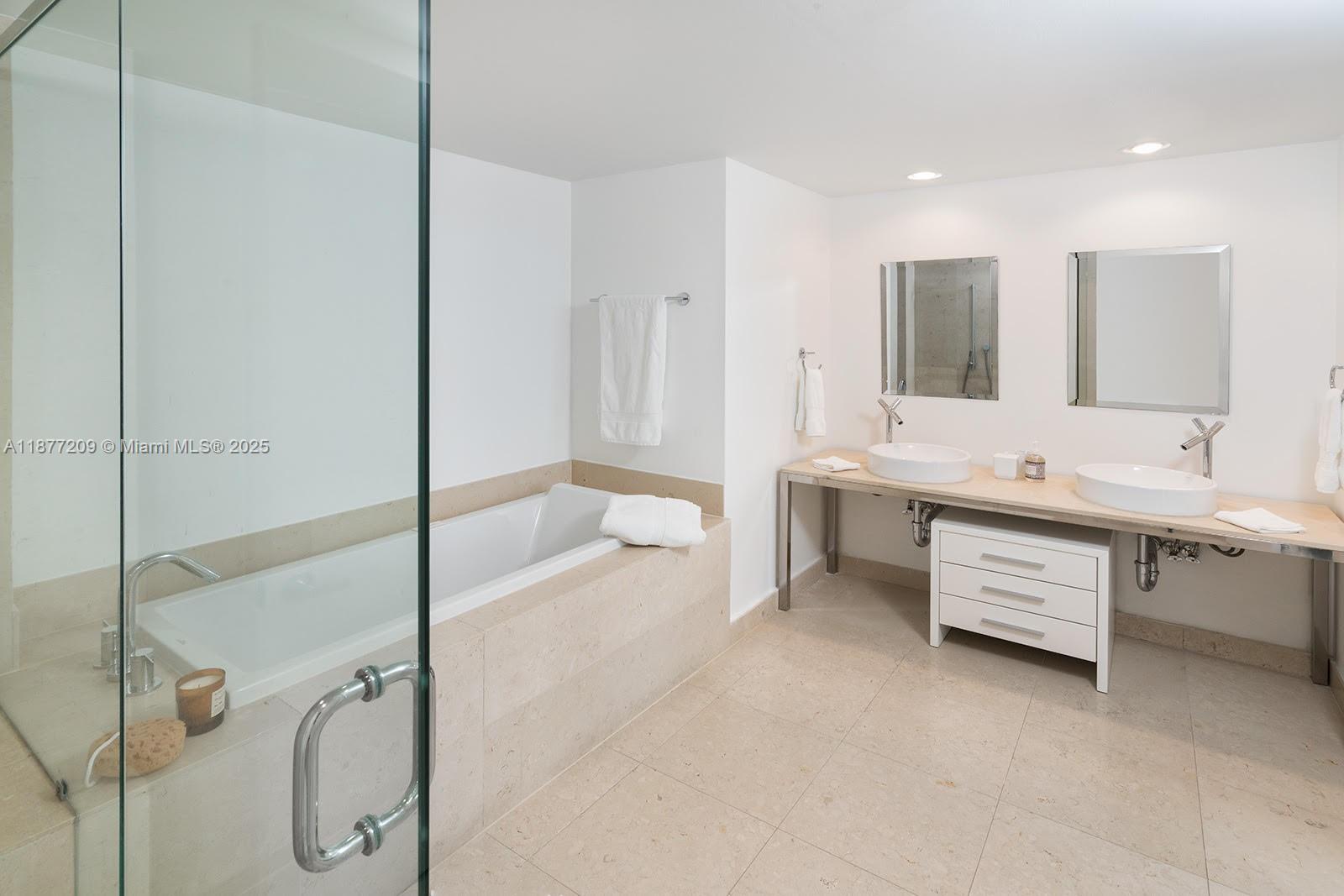 image Icon Brickell Tower Iii9
