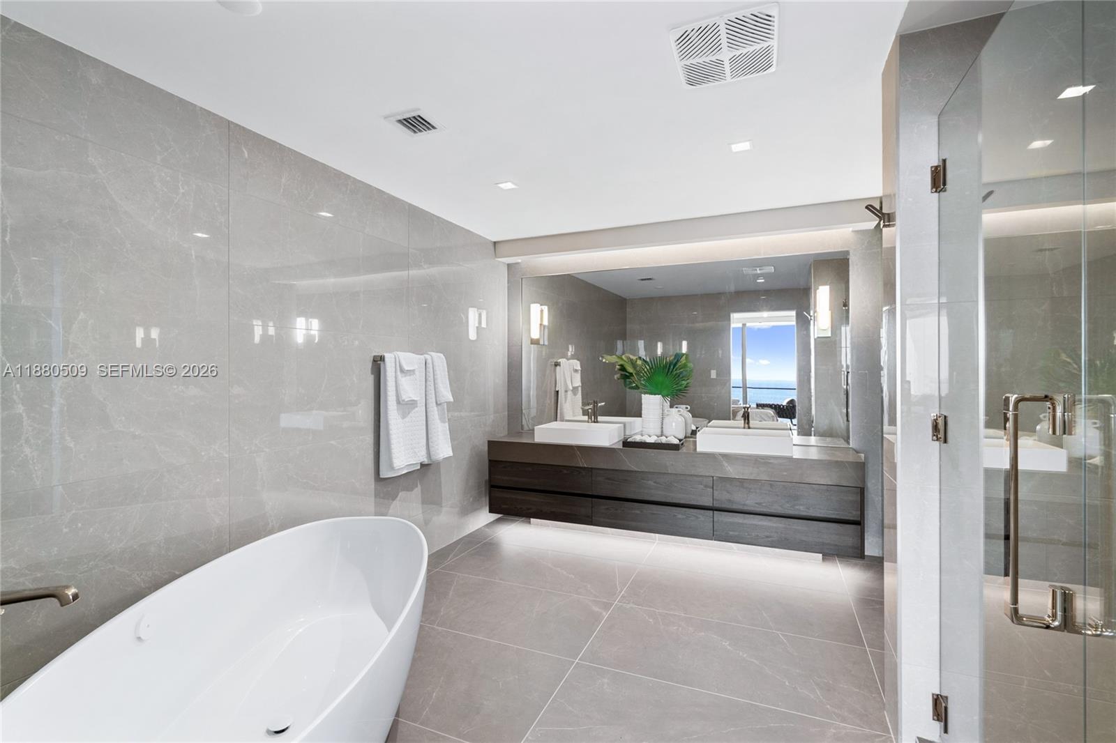 1116 N Ocean Blvd #1404 Pompano Beach, FL 33062