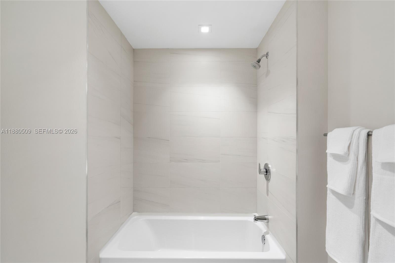 1116 N Ocean Blvd #1404 Pompano Beach, FL 33062