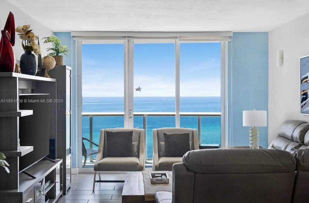 3801 S Ocean Dr #11N