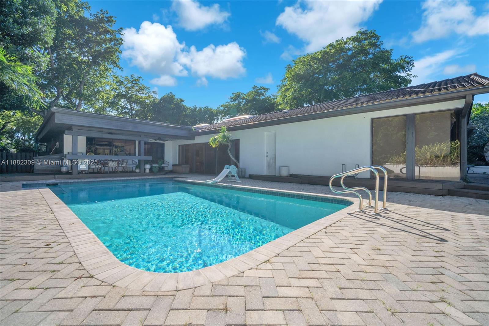 4401 Sanders St Hollywood, FL 33021