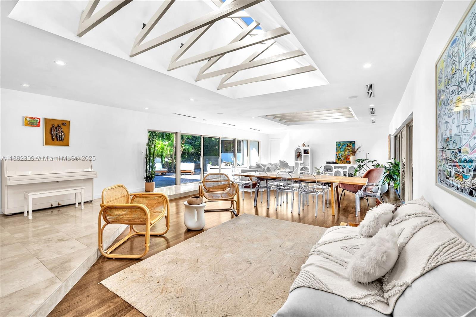 4401 Sanders St Hollywood, FL 33021