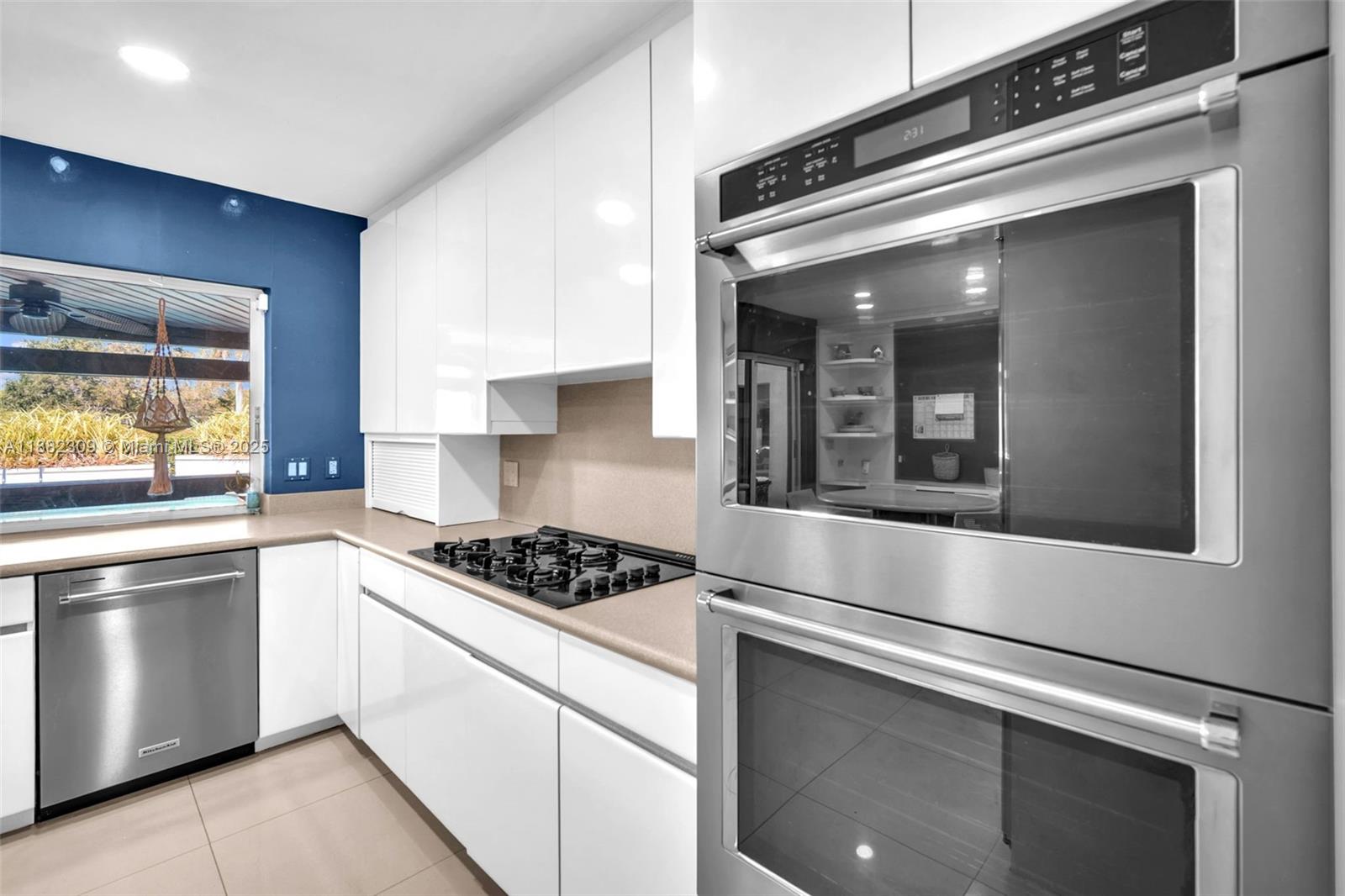 4401 Sanders St Hollywood, FL 33021