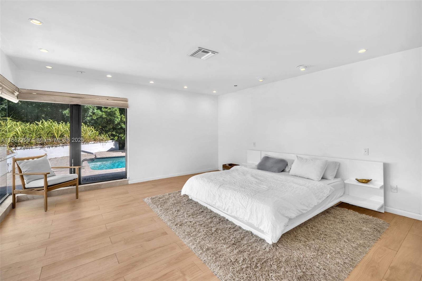 4401 Sanders St Hollywood, FL 33021