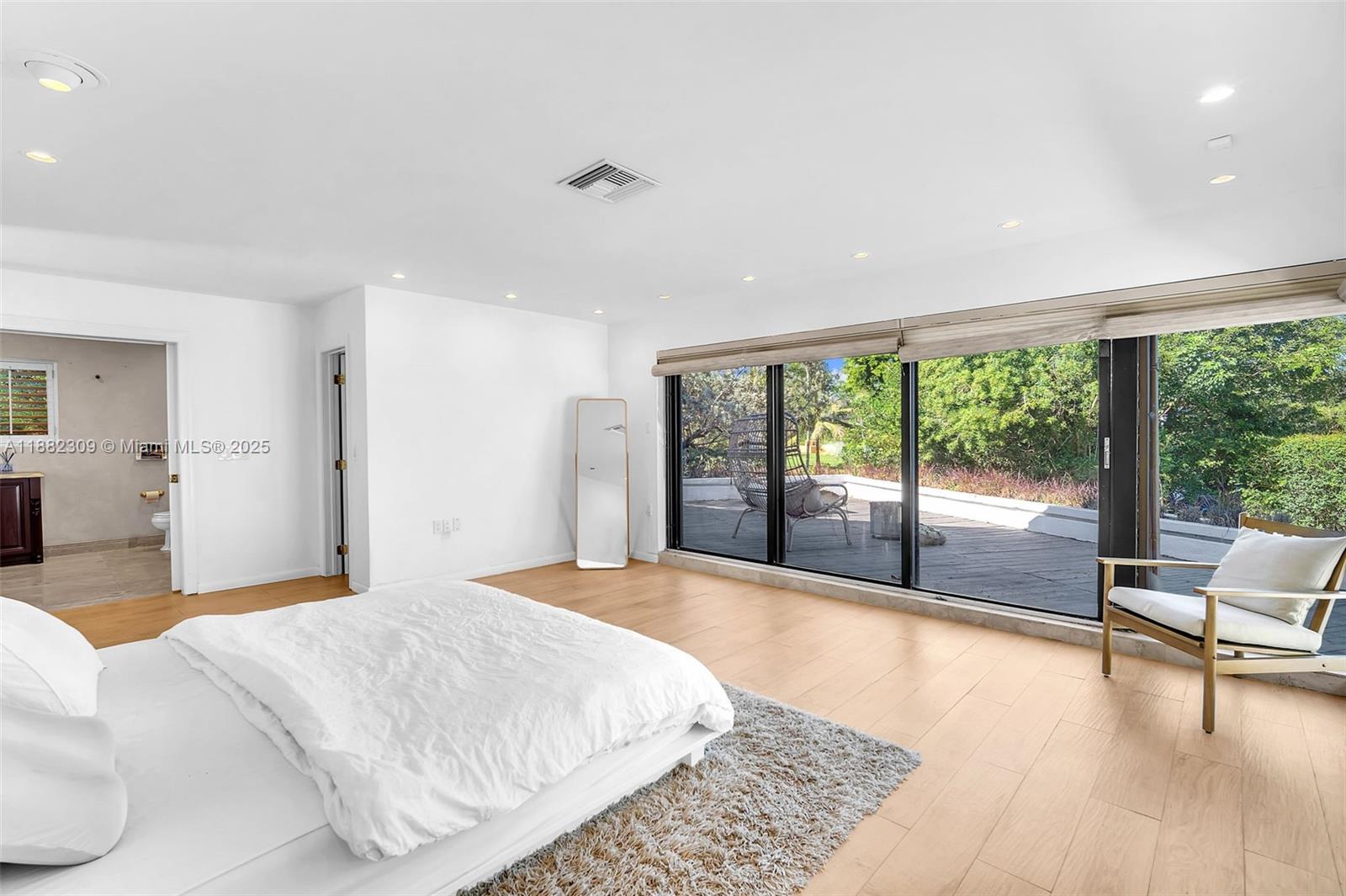 4401 Sanders St Hollywood, FL 33021