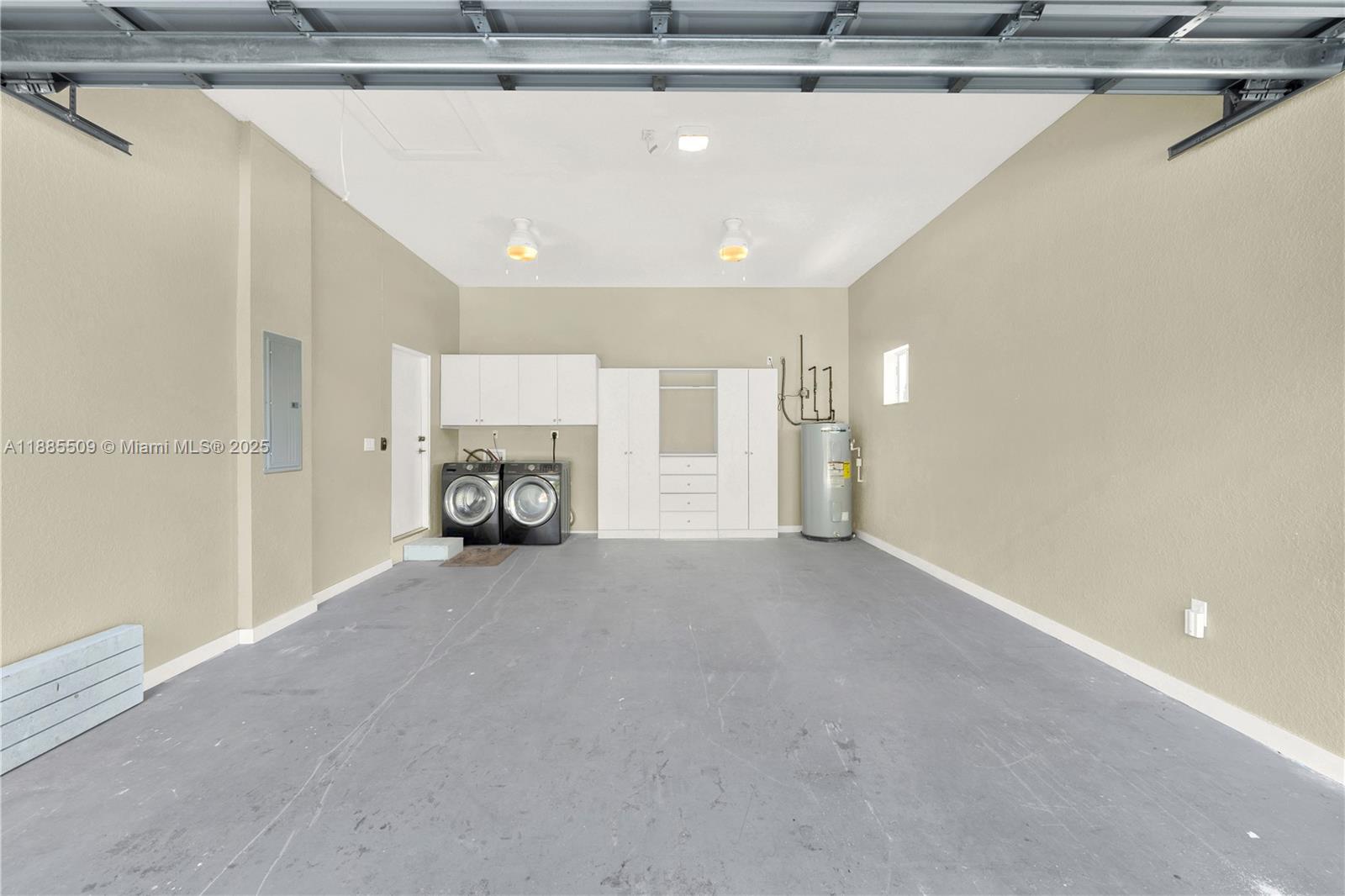 11921 SW 82nd Rd Miami, FL 33156