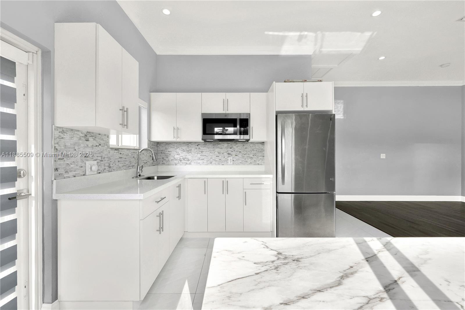 11921 SW 82nd Rd Miami, FL 33156