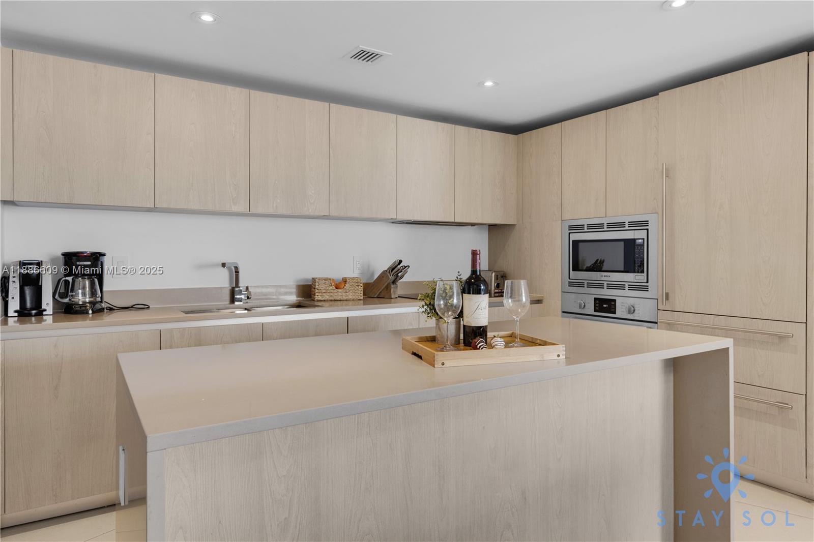 4111 S Ocean Dr #2605,Hollywood, FL 33019