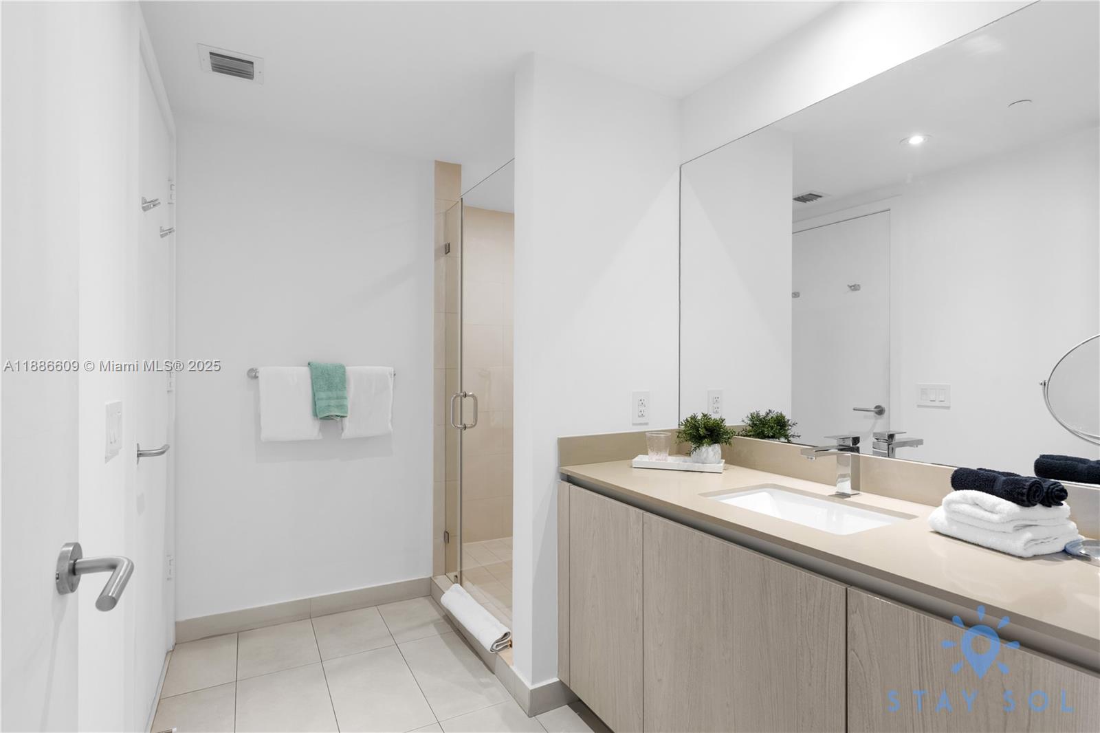 4111 S Ocean Dr #2605,Hollywood, FL 33019