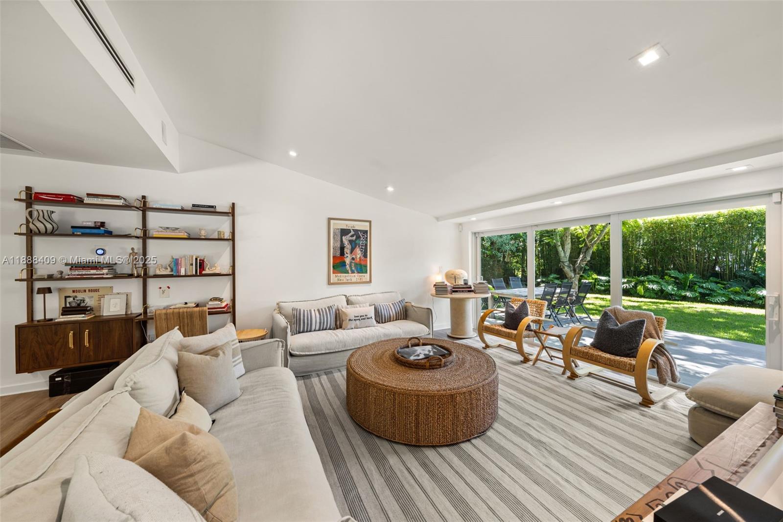 90 S Prospect Dr Coral Gables, FL 33133 90 S Prospect Dr Coral Gables, FL 33133