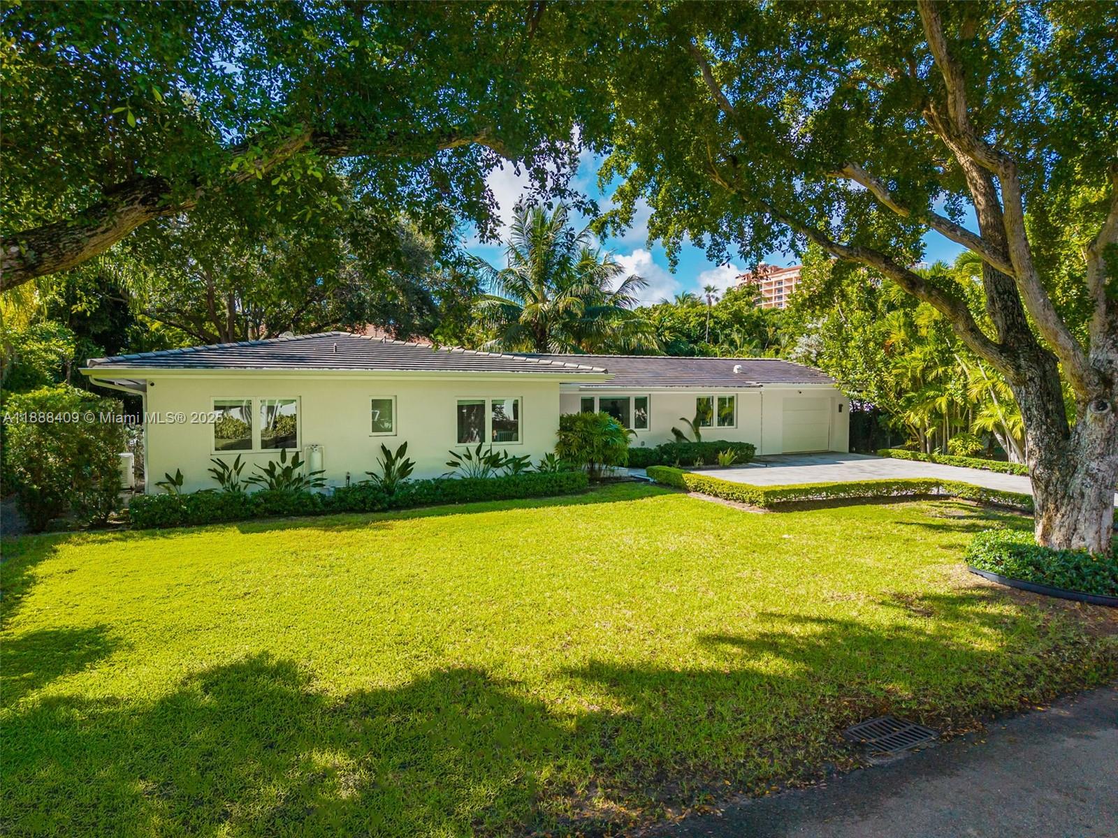 90 S Prospect Dr Coral Gables, FL 33133 90 S Prospect Dr Coral Gables, FL 33133