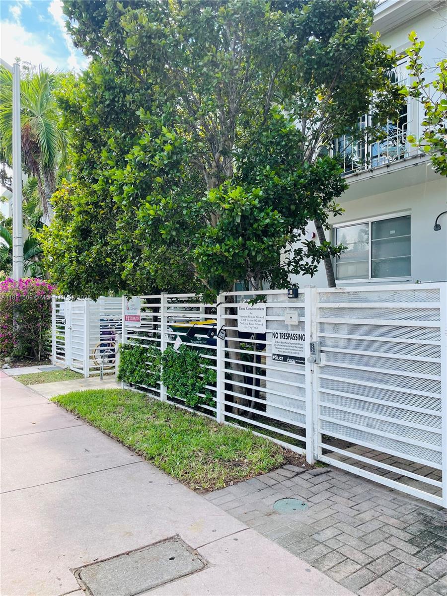 1560 Meridian Ave #207