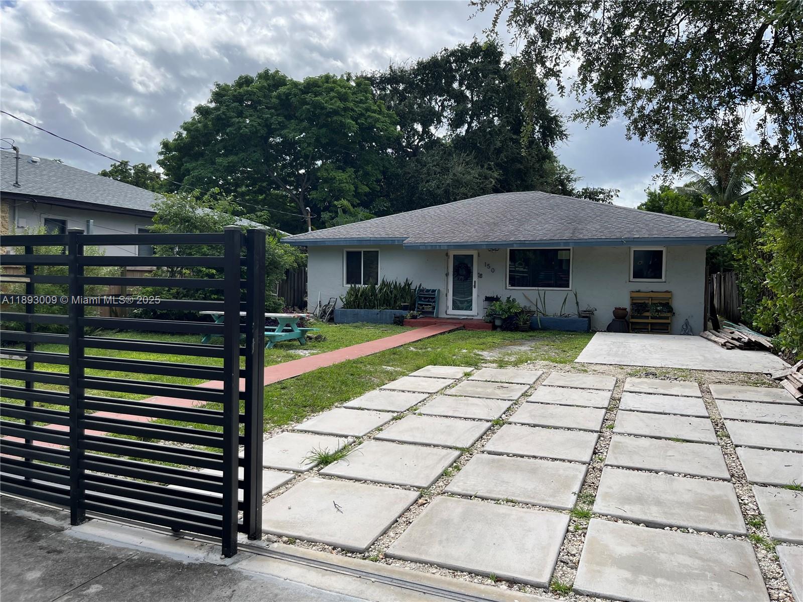 150 NW 44th St