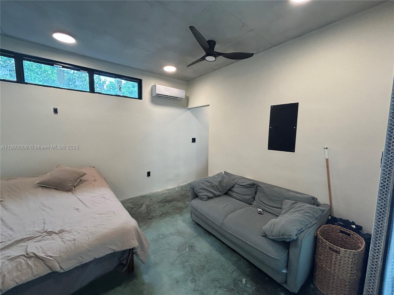 150 NW 44th St Miami, FL 33127