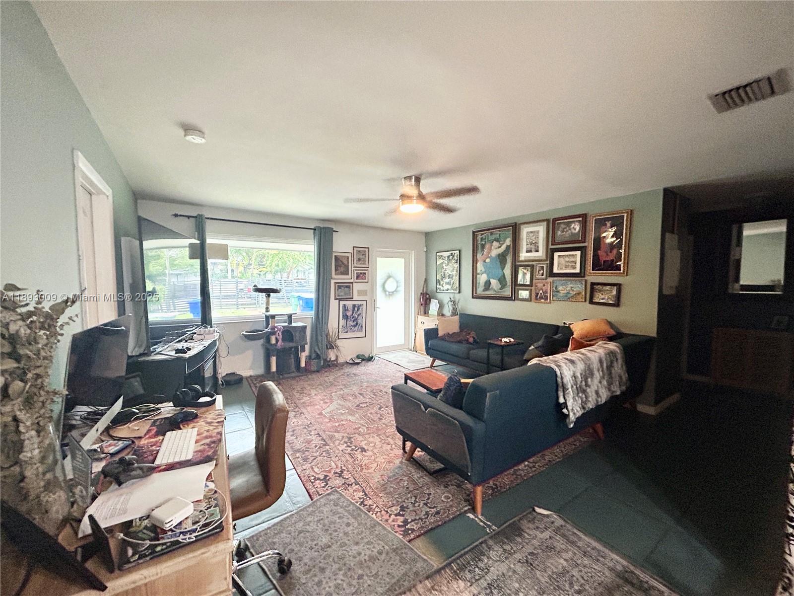 150 NW 44th St Miami, FL 33127