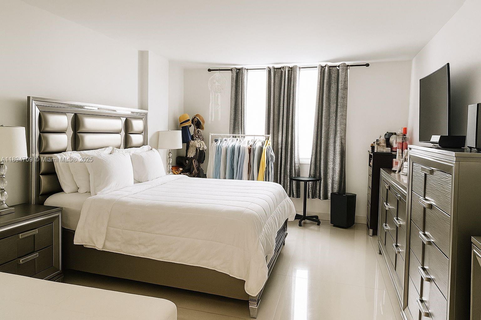 image Arlen House West4