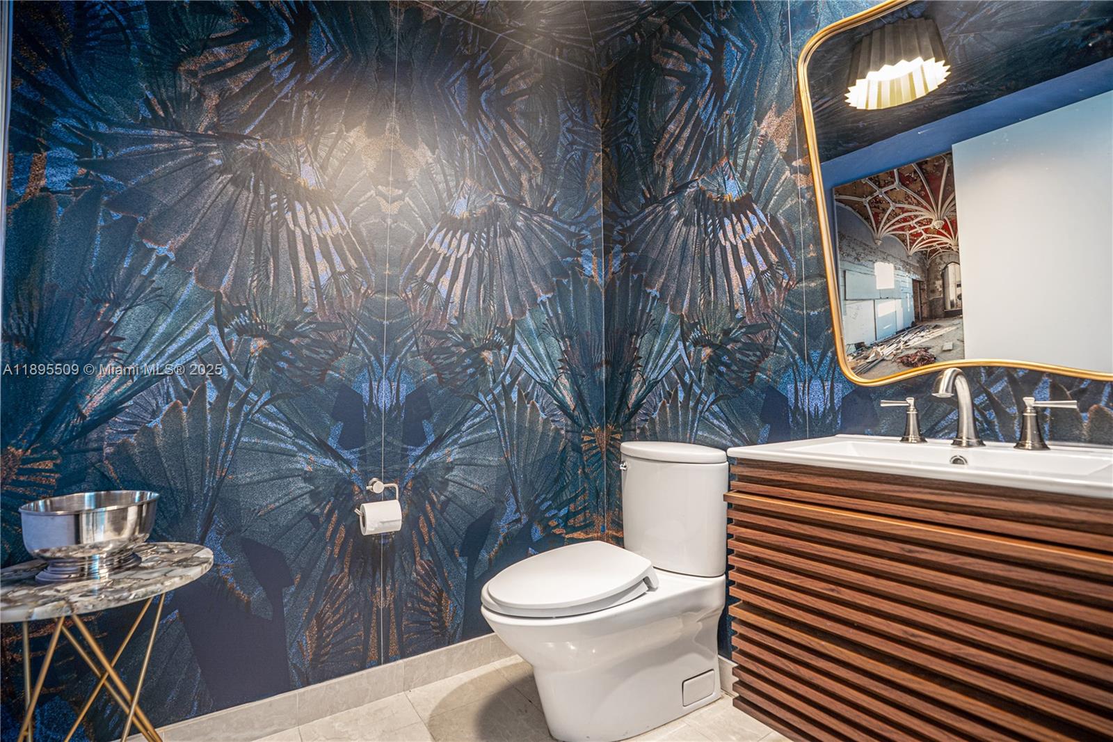 2627 S Bayshore Dr #504 Miami, FL 33133