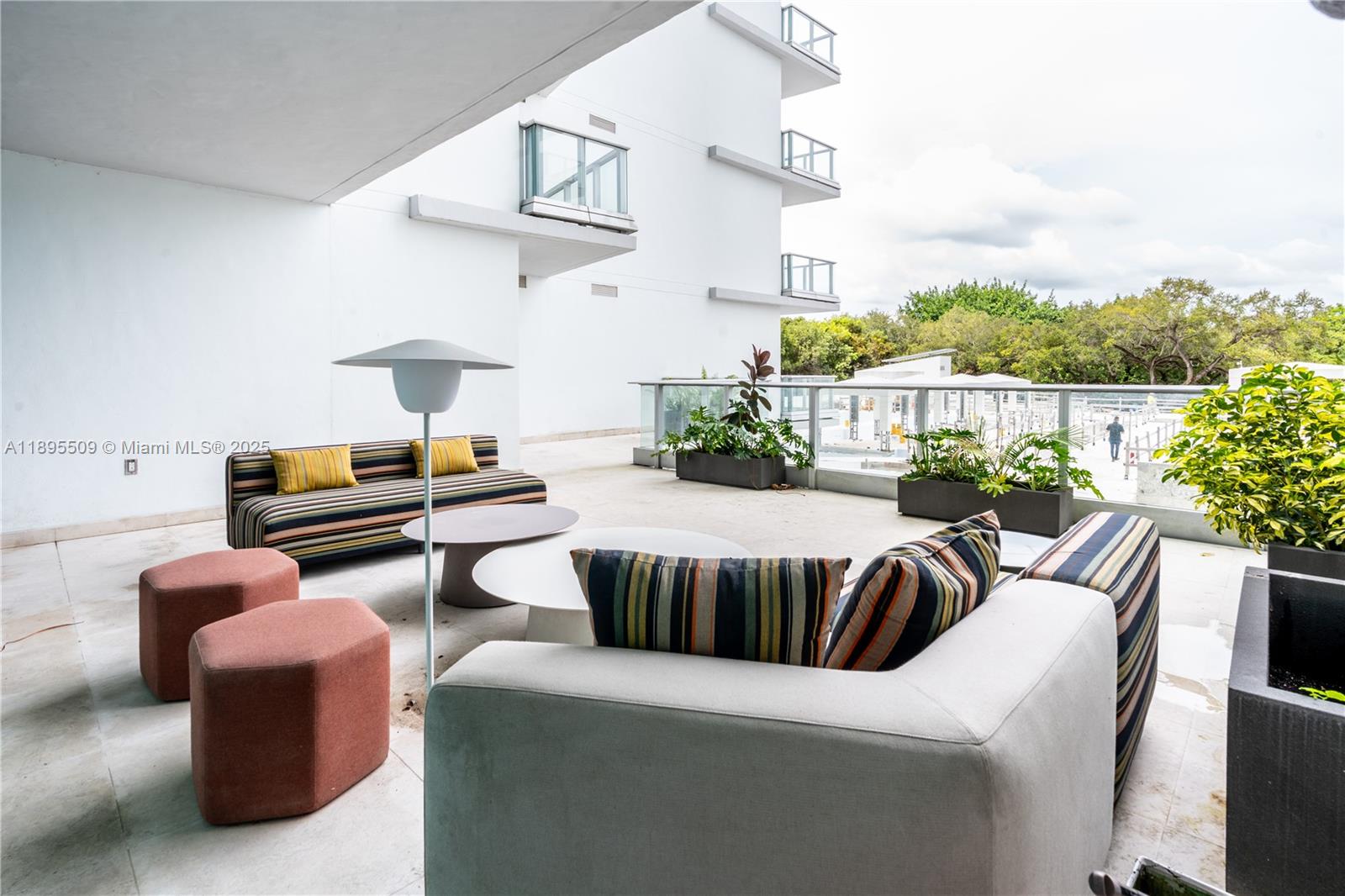 2627 S Bayshore Dr #504 Miami, FL 33133