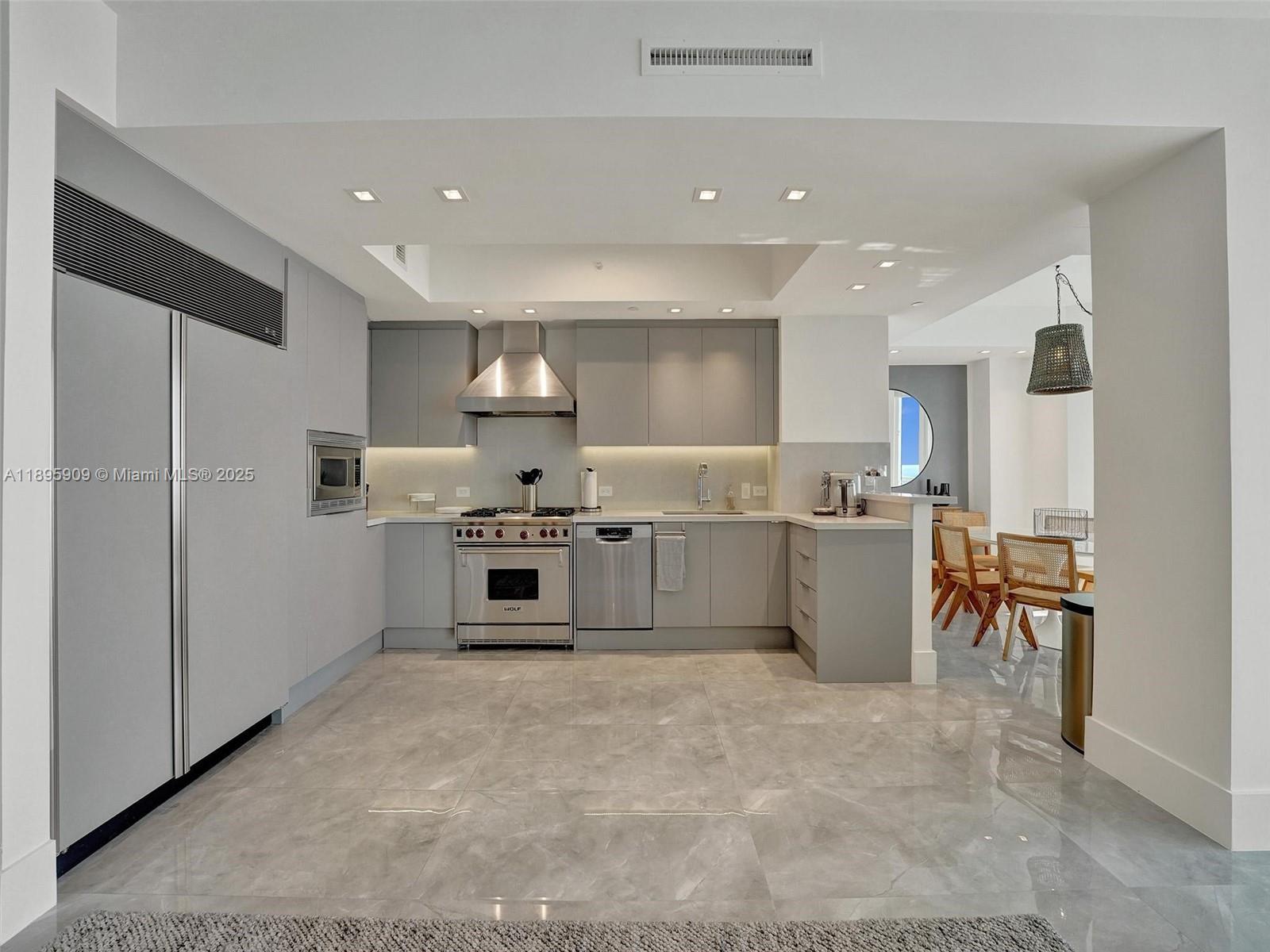 17875 Collins Ave #3902 Sunny Isles Beach, FL 33160