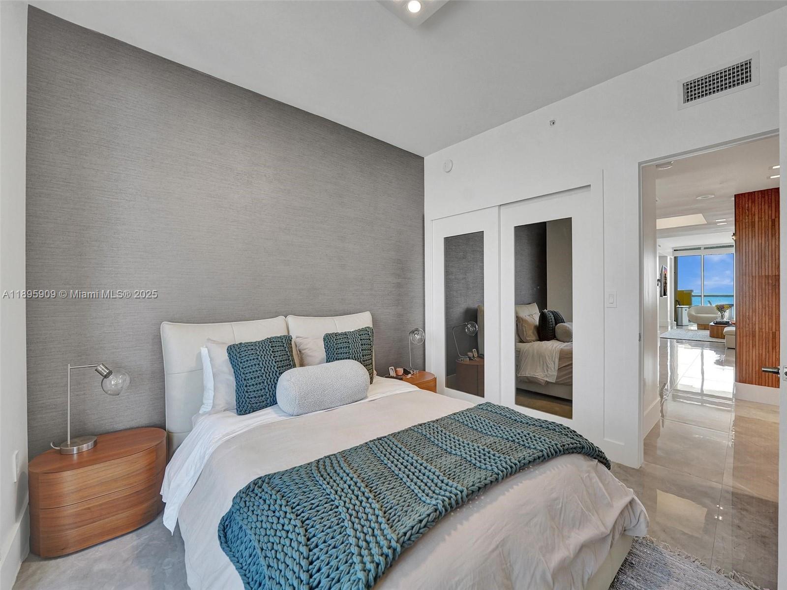 17875 Collins Ave #3902 Sunny Isles Beach, FL 33160