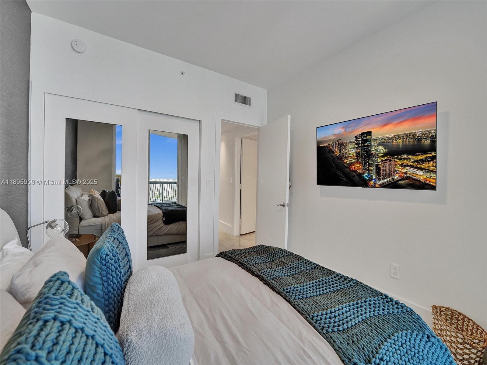 17875 Collins Ave #3902 Sunny Isles Beach, FL 33160