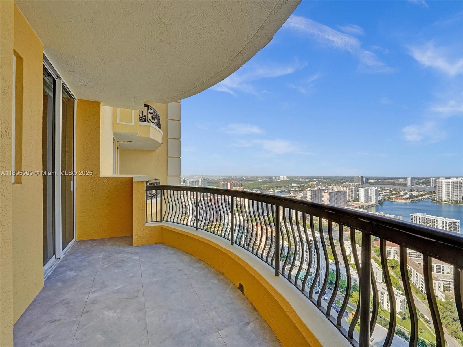 17875 Collins Ave #3902 Sunny Isles Beach, FL 33160