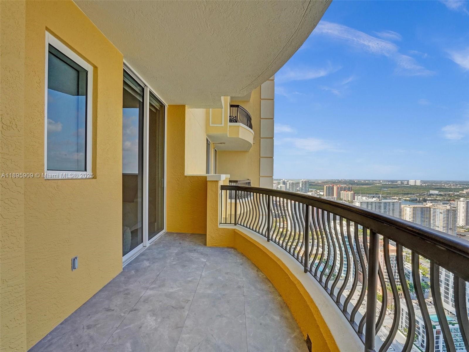 17875 Collins Ave #3902 Sunny Isles Beach, FL 33160
