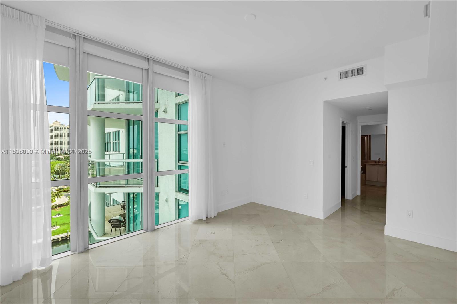 image The Atrium At Aventura26