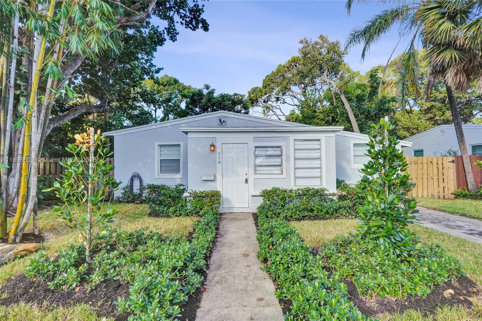 119 SW 22nd Ave