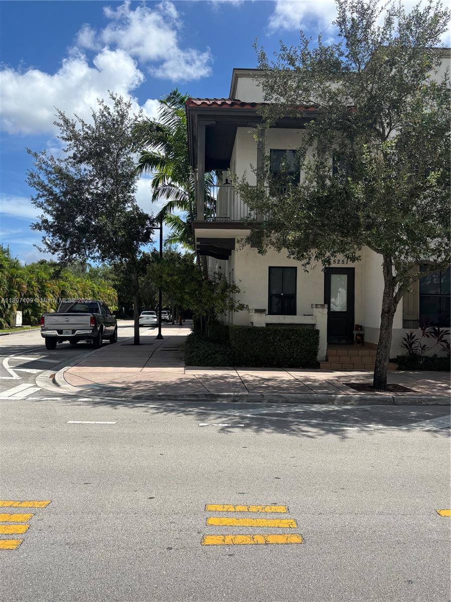 5251 NW 84th Ave
