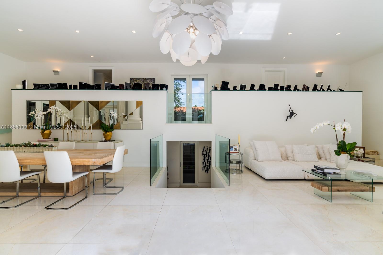 112 Paloma Dr Coral Gables, FL 33143 112 Paloma Dr Coral Gables, FL 33143