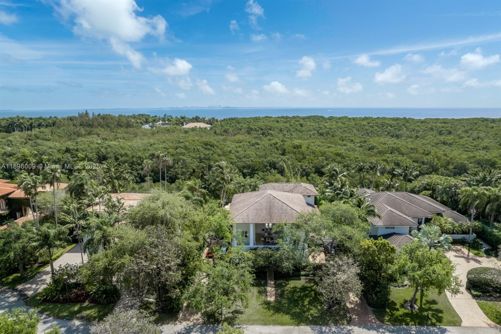 112 Paloma Dr Coral Gables, FL 33143 112 Paloma Dr Coral Gables, FL 33143