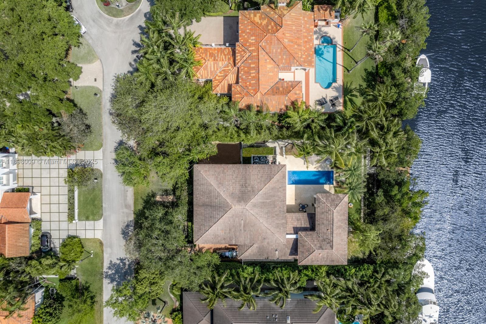 112 Paloma Dr Coral Gables, FL 33143 112 Paloma Dr Coral Gables, FL 33143