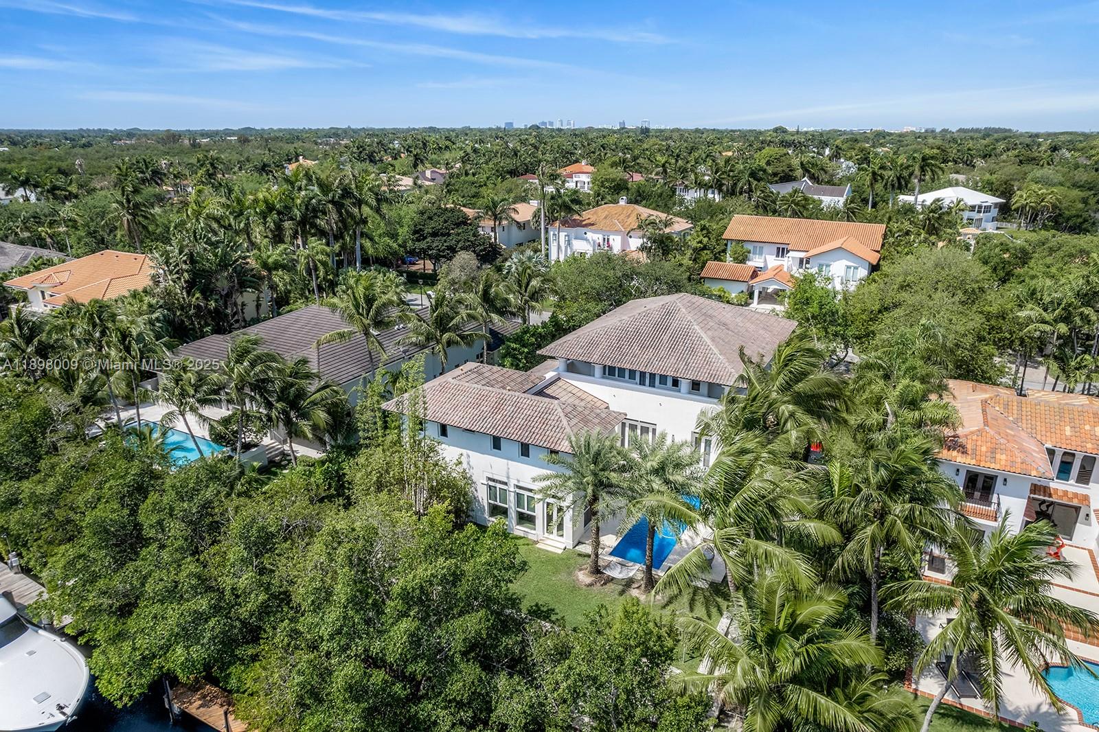 112 Paloma Dr Coral Gables, FL 33143 112 Paloma Dr Coral Gables, FL 33143