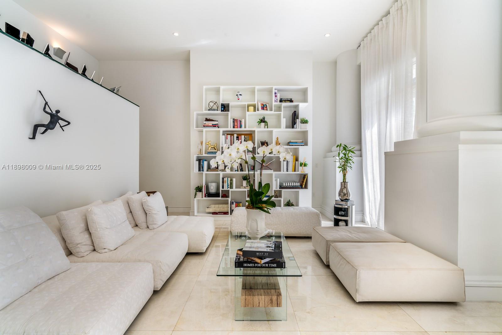 112 Paloma Dr Coral Gables, FL 33143 112 Paloma Dr Coral Gables, FL 33143