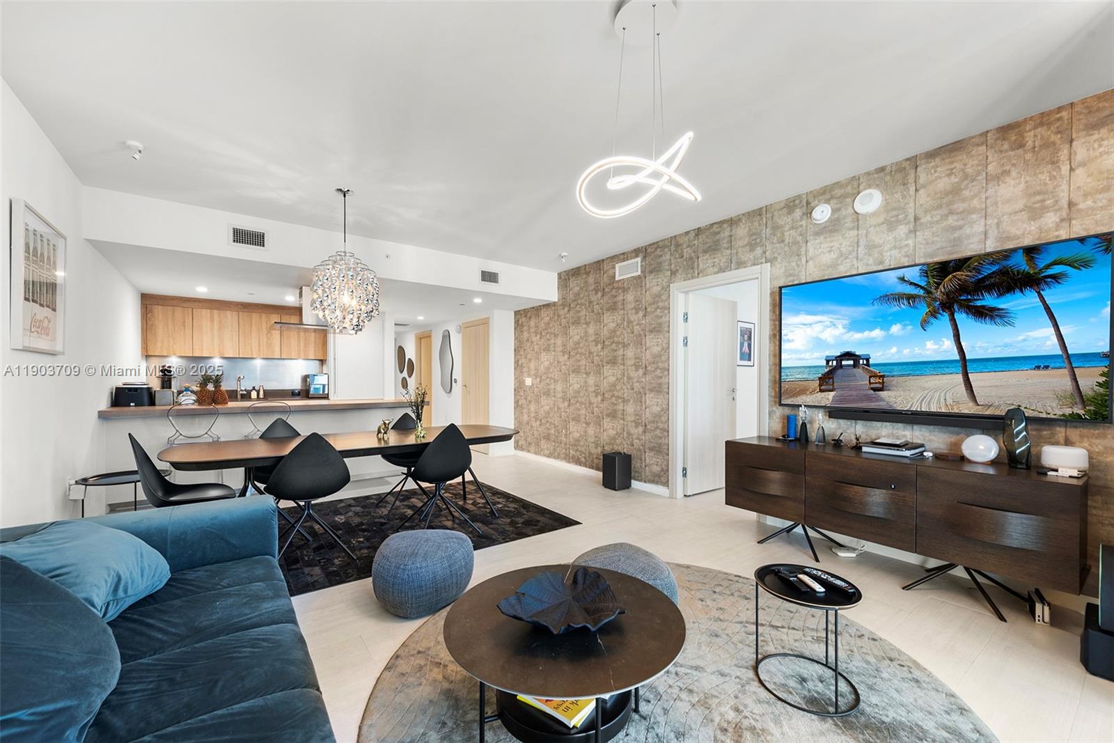 1000 Brickell Plz #4705