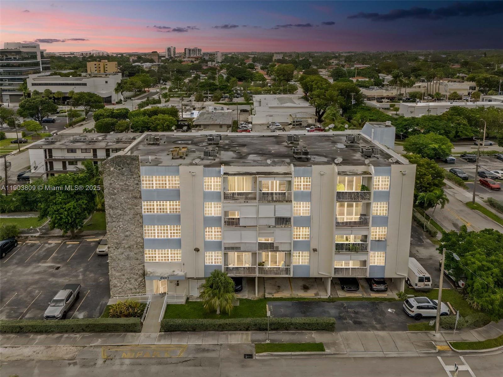 3661 SW 9th Ter #207 Miami, FL 33135