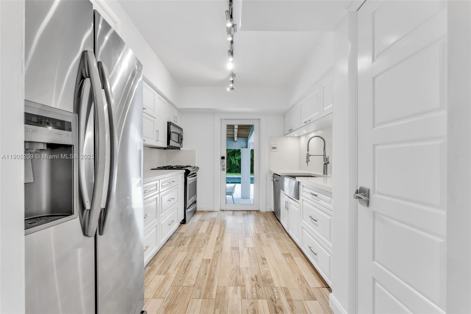 971 NE 116th St Biscayne Park, FL 33161