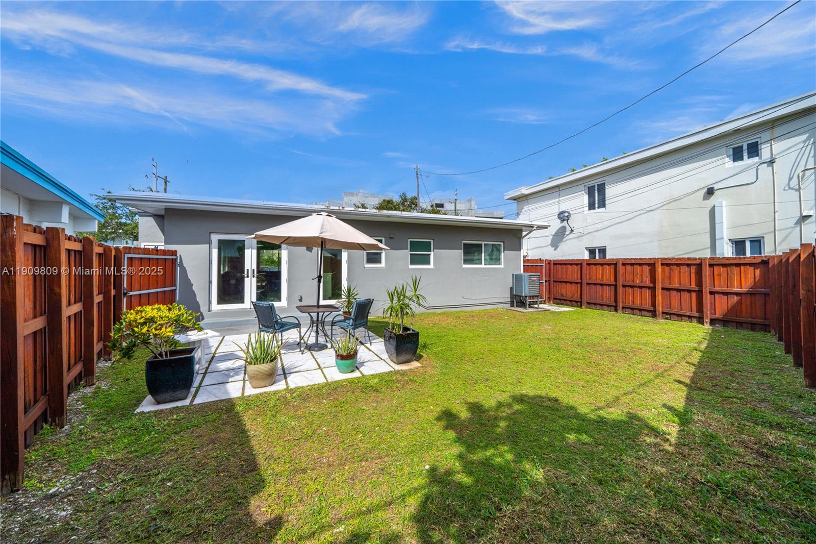 2010 Calais Dr Miami Beach, FL 33141